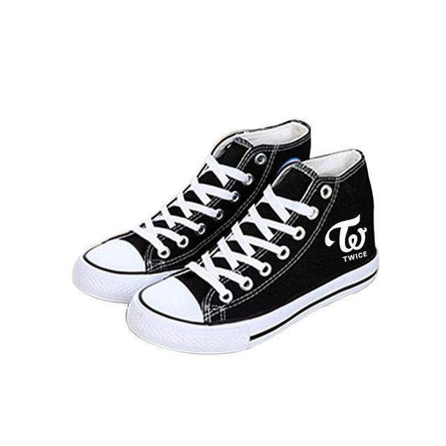 Women - Twice - Canvas